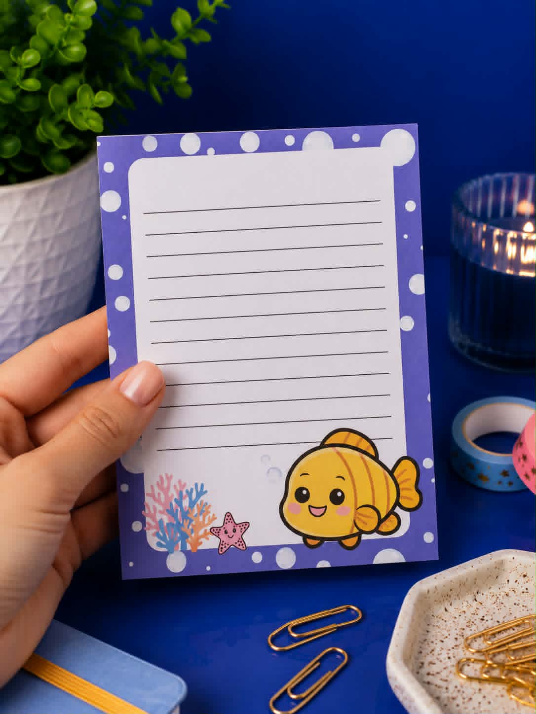 Bulles et poisson sur fond bleu 4x5 Kawaii - Blocs-notes 50 pages papetries
